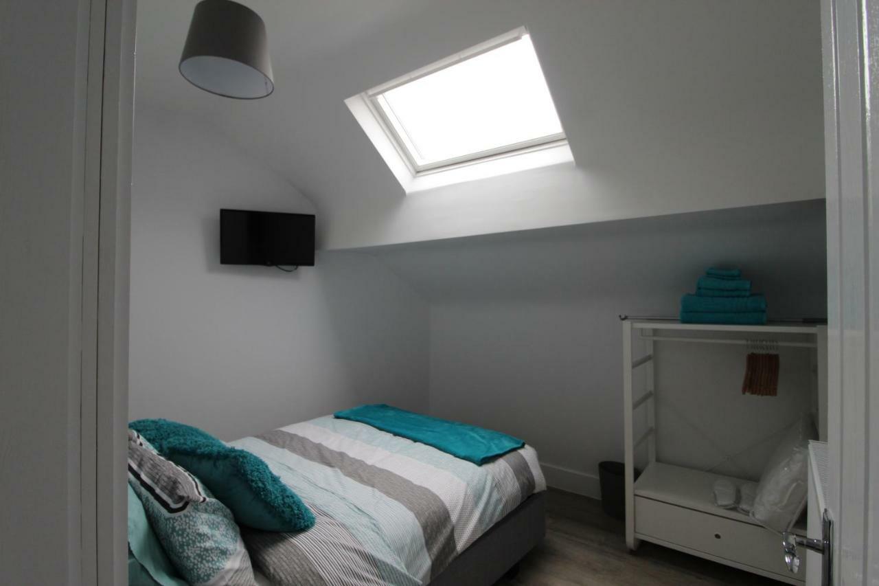 2 Serviced Apartments In Childwall-South Liverpool - Each Apartment Sleeps 6 Dış mekan fotoğraf