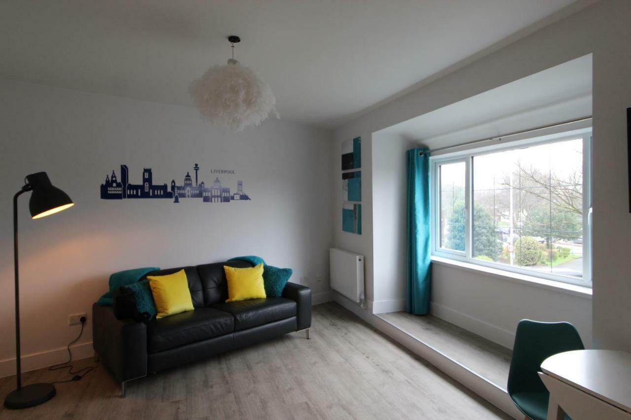 2 Serviced Apartments In Childwall-South Liverpool - Each Apartment Sleeps 6 Dış mekan fotoğraf