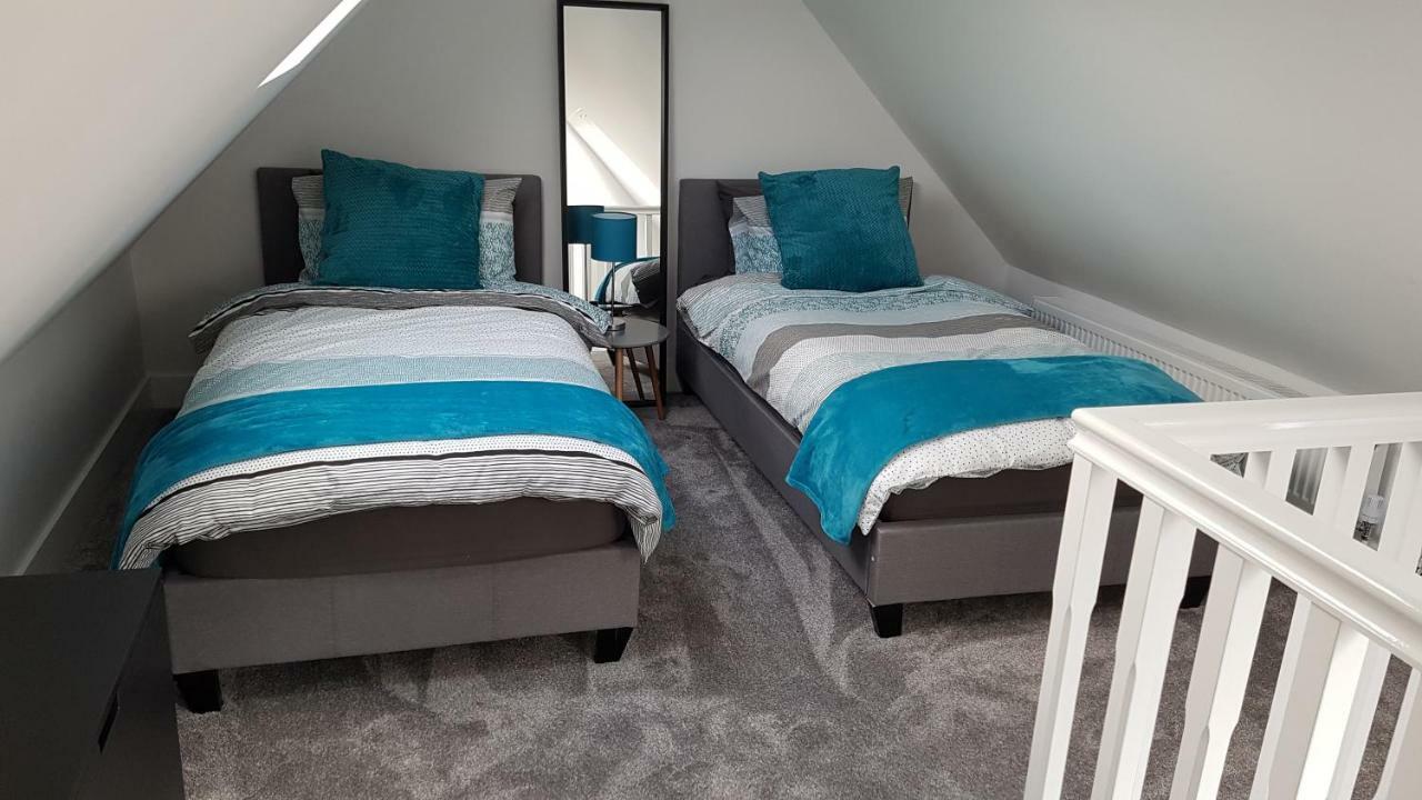 2 Serviced Apartments In Childwall-South Liverpool - Each Apartment Sleeps 6 Dış mekan fotoğraf
