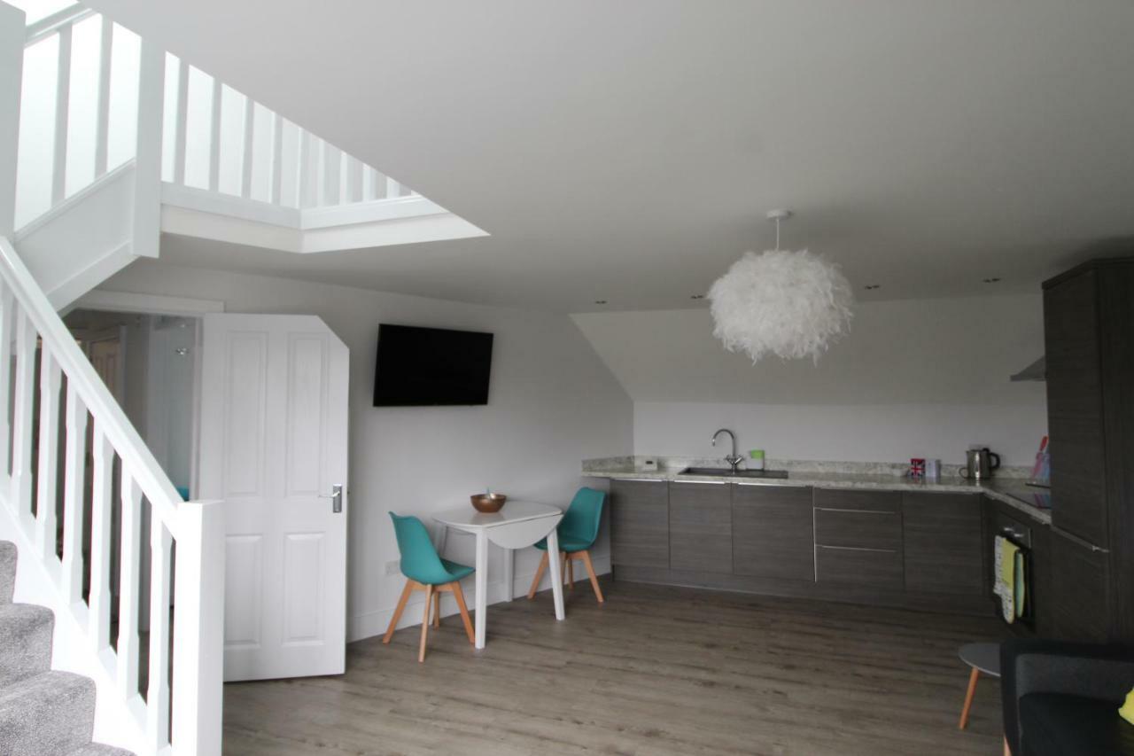 2 Serviced Apartments In Childwall-South Liverpool - Each Apartment Sleeps 6 Dış mekan fotoğraf